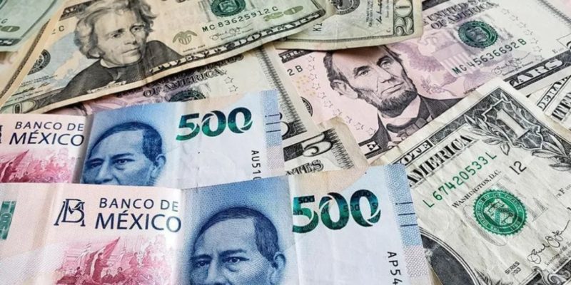 Peso mexicano cierra jornada con ligera ganancia frente al dólar